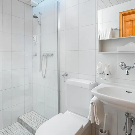 Hotel Lindenhof By Crossworld Ag 3*
